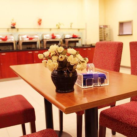 Hanting Express Shangri-La Branch Bagian luar foto