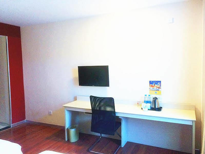 Hanting Express Shangri-La Branch Bagian luar foto